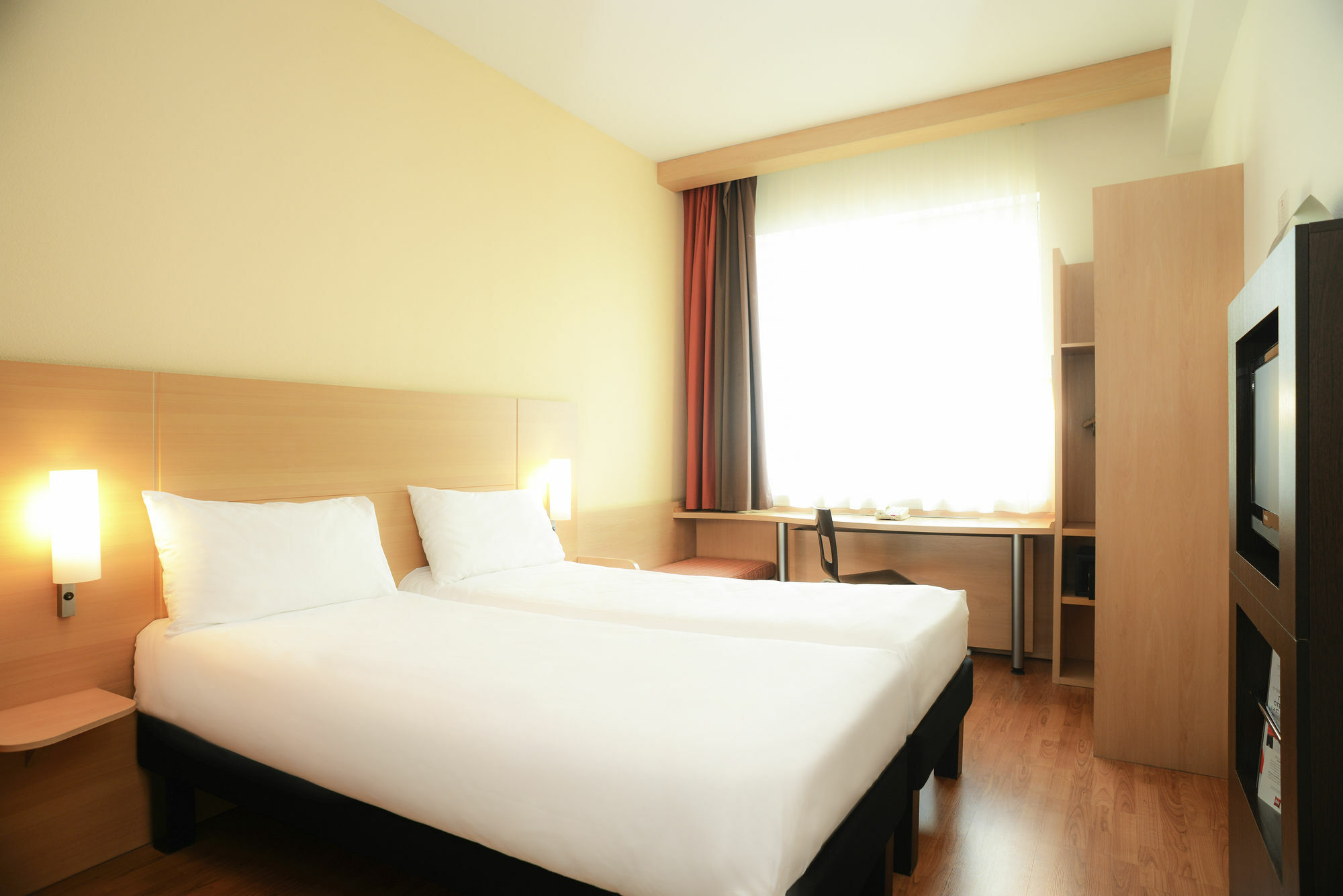 B&B Hotel Les Sables-D'Olonne Centre Gare Zewnętrze zdjęcie